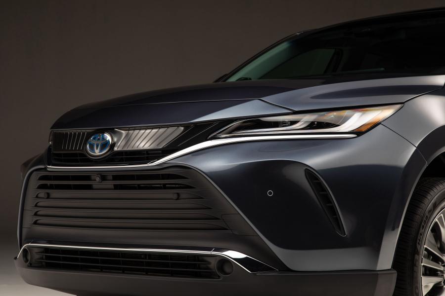 Детали экстерьера Toyota Venza Hybrid Limited 2020 года  (фото 22 из 41)